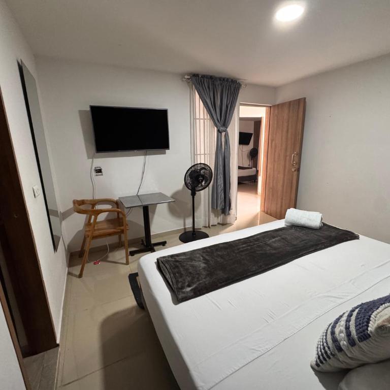 Hotel Torre Ejecutiva Pereira - Habitación Doble con baño privado - 11