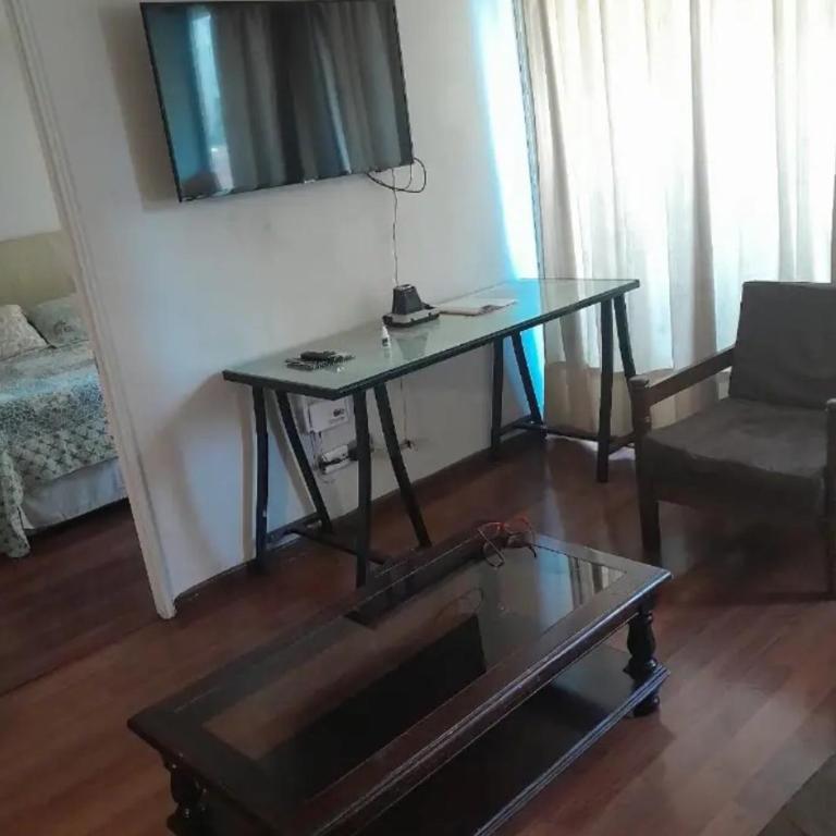 Departamento a pasos de la moneda - Two-Bedroom Apartment - 5