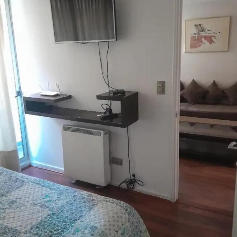 Departamento a pasos de la moneda - Two-Bedroom Apartment - 7