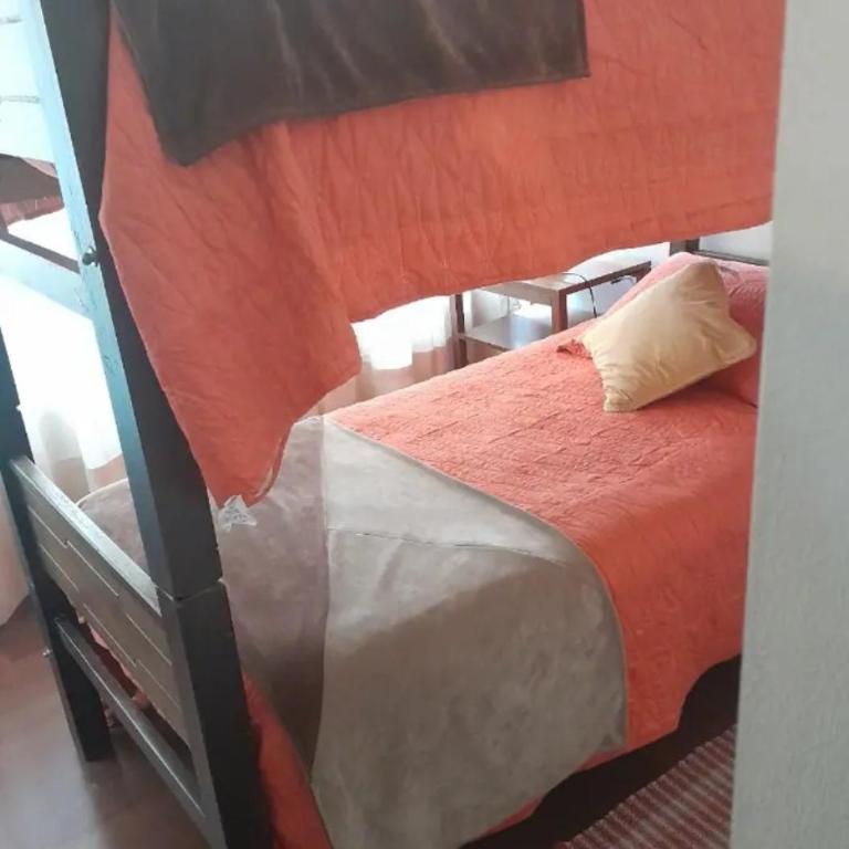 Departamento a pasos de la moneda - Two-Bedroom Apartment - 9