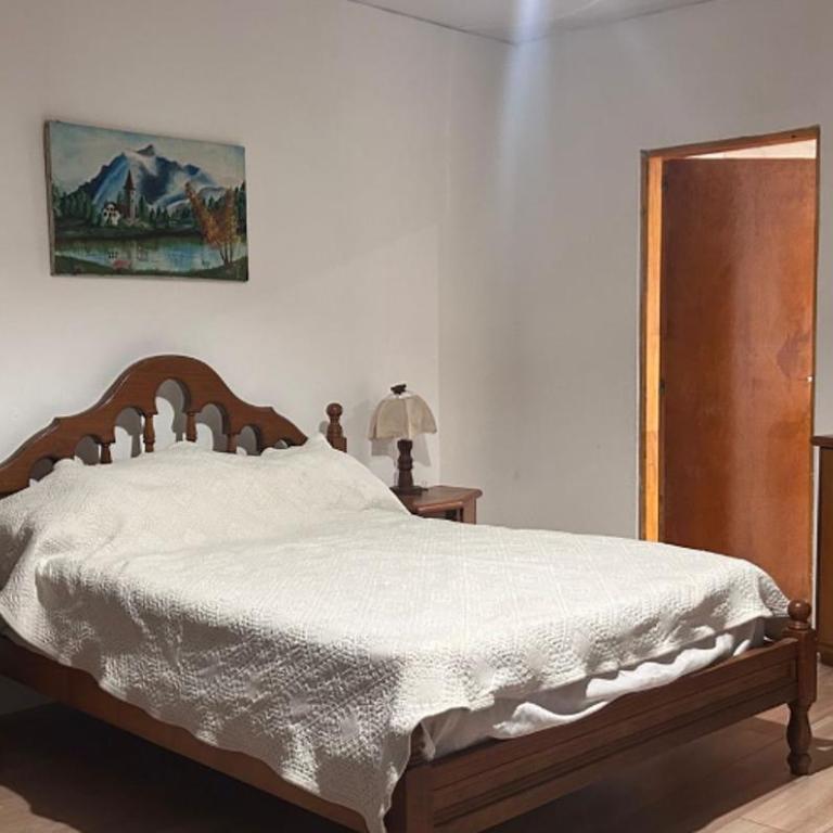 Quinta con pileta - Four-Bedroom House - 4
