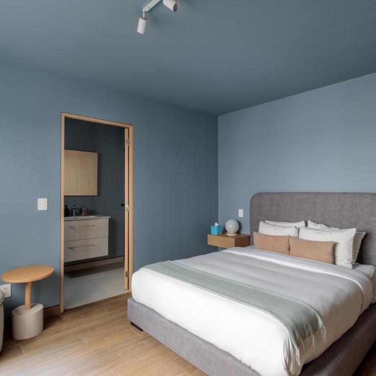 TONALA By Mr W - Two-Bedroom Apartment - 16