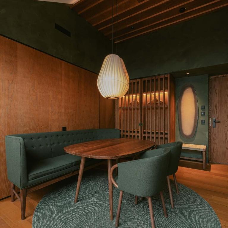New Hotel Kristberg in Lech with SPA, outdoor pool and view - Executive Suite - 7