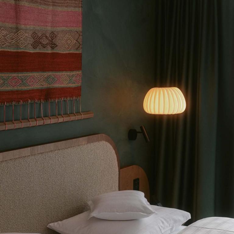 New Hotel Kristberg in Lech with SPA, outdoor pool and view - Standard Suite - 10