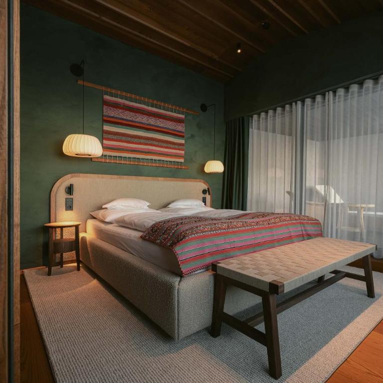 New Hotel Kristberg in Lech with SPA, outdoor pool and view - Superior Suite - 5