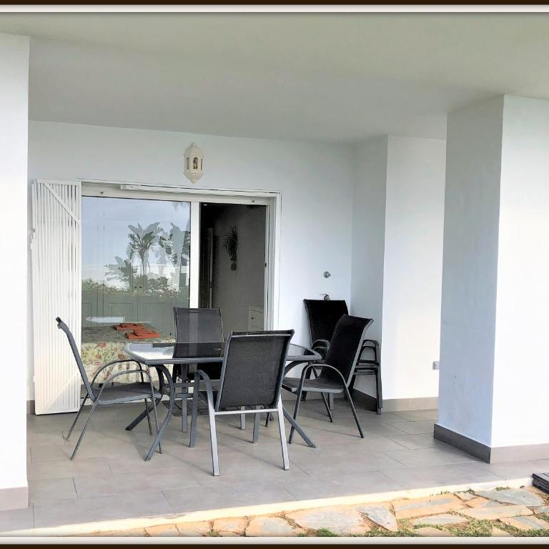 Mi Capricho, Ground Floor Apartments with private gardens - Apartamento con 3 dormitorios - Frente al océano - 14