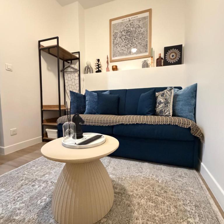 Studio one street away from the Marais! - Estudio - 3