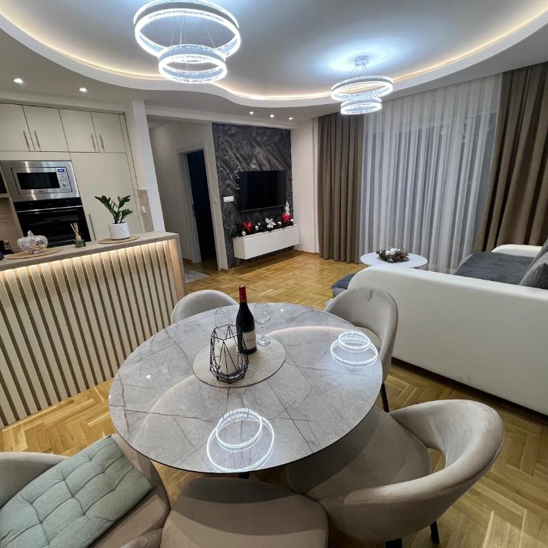 Apartman Lux Jocić - One-Bedroom Apartment - 2
