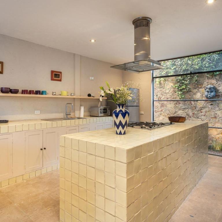 The Glasshouse, Contemporary 5BR Home with Pool & Rooftop - Casa de 5 dormitorios - 33