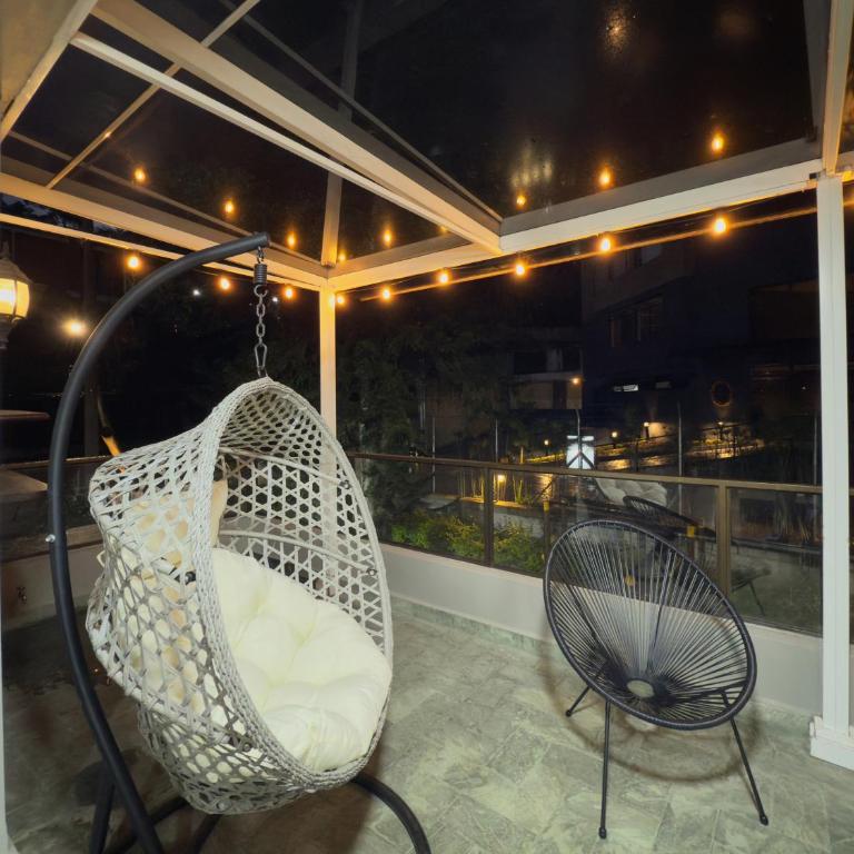 4BR 240 m² Fully Refurbished El Tesoro - Apartamento de 3 dormitorios - 96