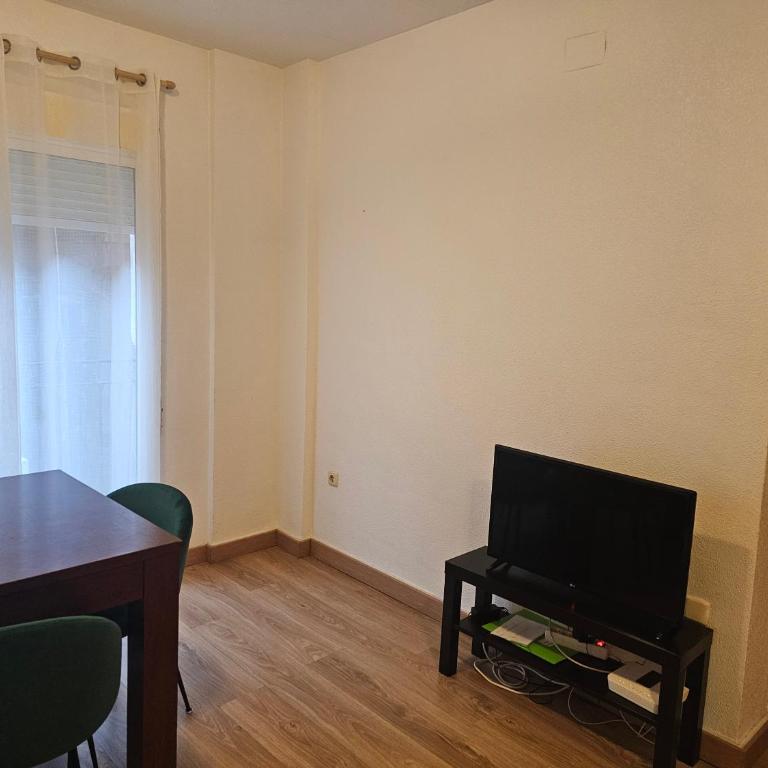 Vivienda turistica Rafael Terol - Three-Bedroom Apartment - 3