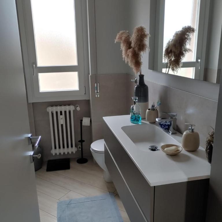 Bilocale Comfort per Olimpiadi Fiera e Centro - One-Bedroom Apartment - 4