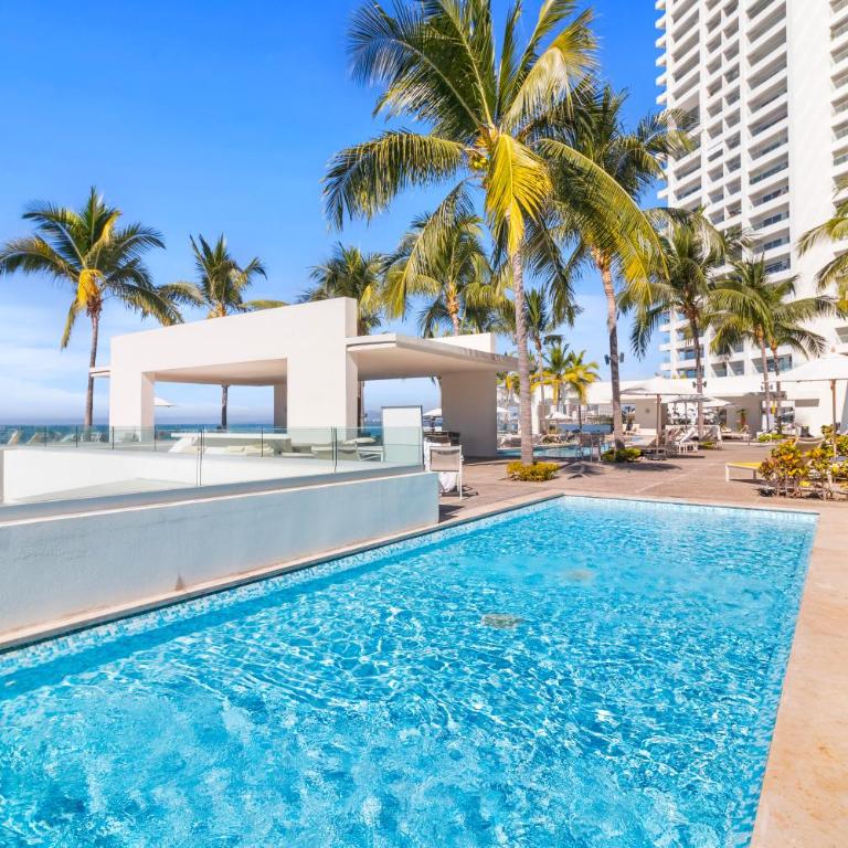 Modern Apartment with Ocean Views - Harbor - Hotel Zone - One-Bedroom Apartment - 35