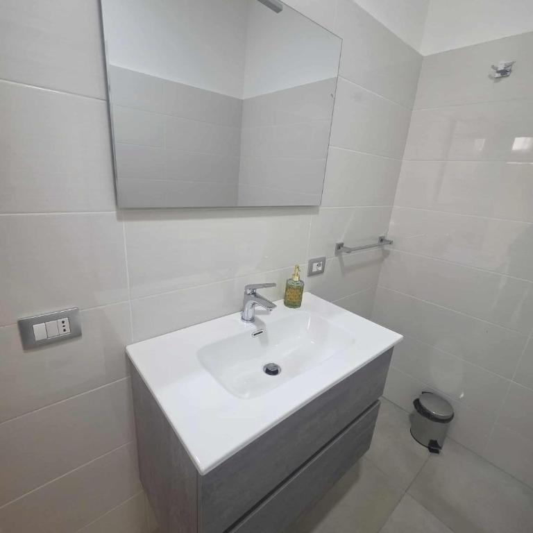 New Golden house sicily - King Room with Spa Bath - 6