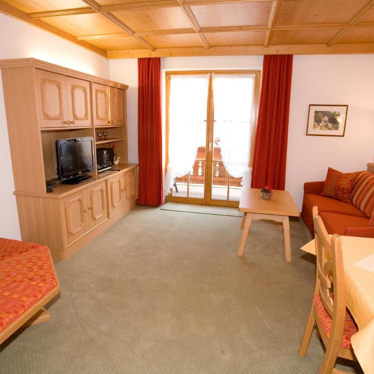 Ferienwohnungen am Hausberg - Apartment mit 1 Schlafzimmer - 2