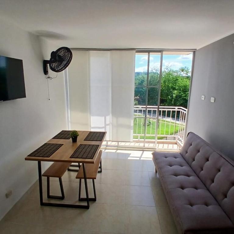 Tu Refugio Vacacional en Ricaurte - Two-Bedroom Apartment - 6