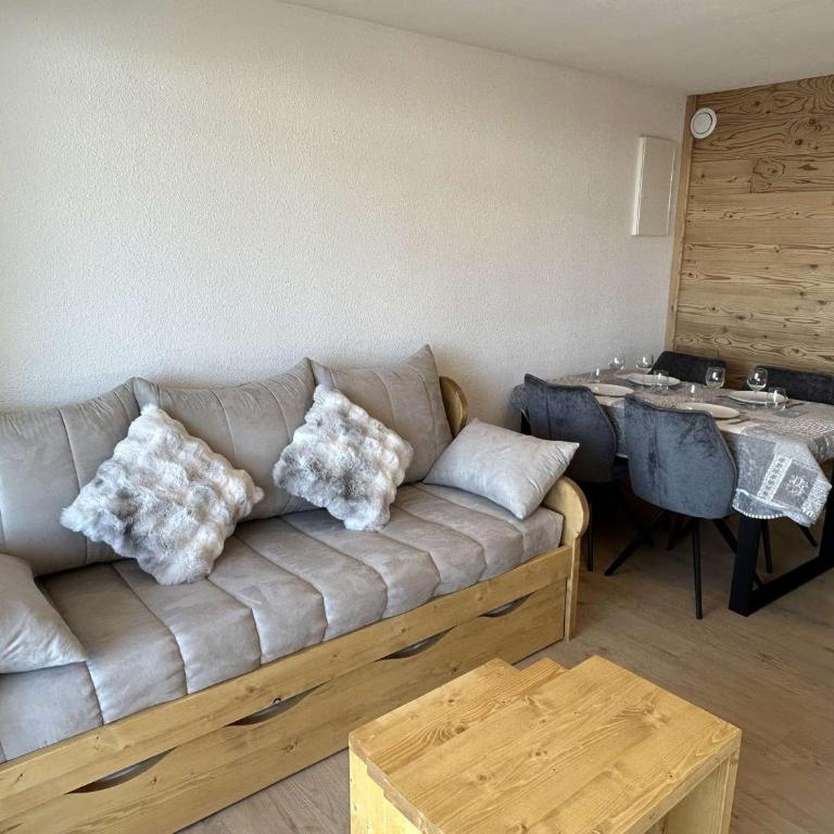 Studio cabine rénové aux Saisies pour 4 pers, terrasse - One-Bedroom Apartment - 6