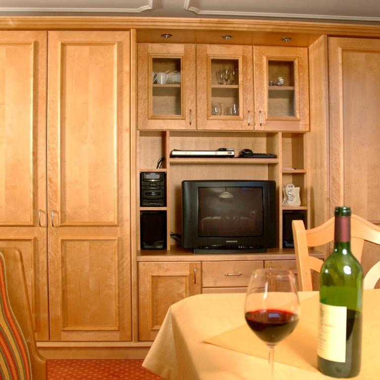 Ferienwohnungen am Hausberg - Apartment mit Blick auf die Berge - 2