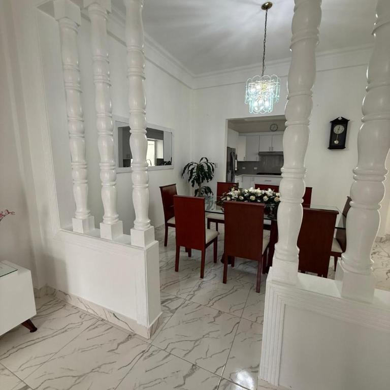 Casa grande y cómoda en San Antonio-Cali - Casa de 4 dormitorios - 11