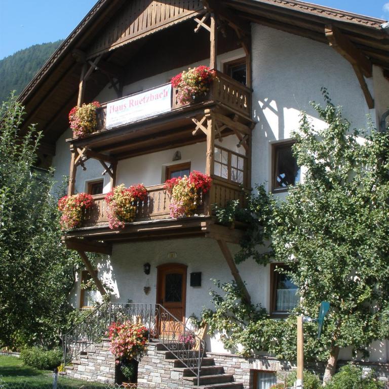 Haus Ruetzbach - Apartment - auf 2 Etagen - 1