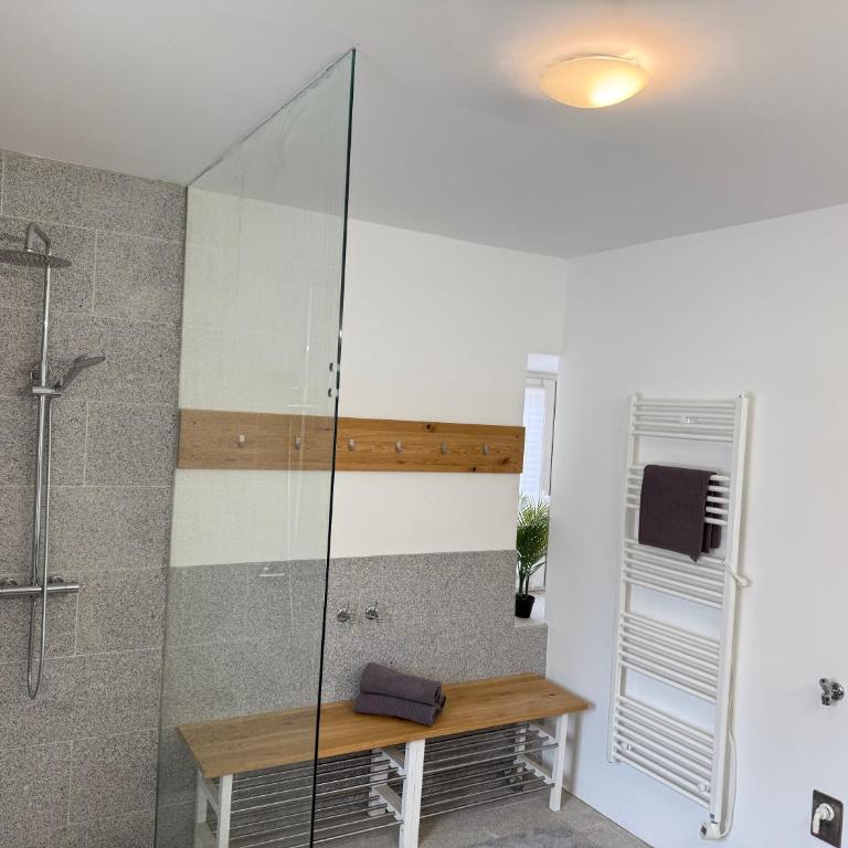 FriedlHof Kärnten Ferienwohnungen für bis zu 10 Personen - Apartment mit 2 Schlafzimmern und Terrasse - 4