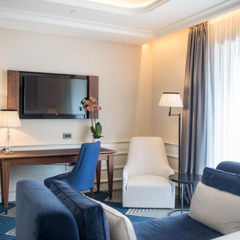 Boutique Hotel La Roche - Prestige Double Room with Mountain View - 2