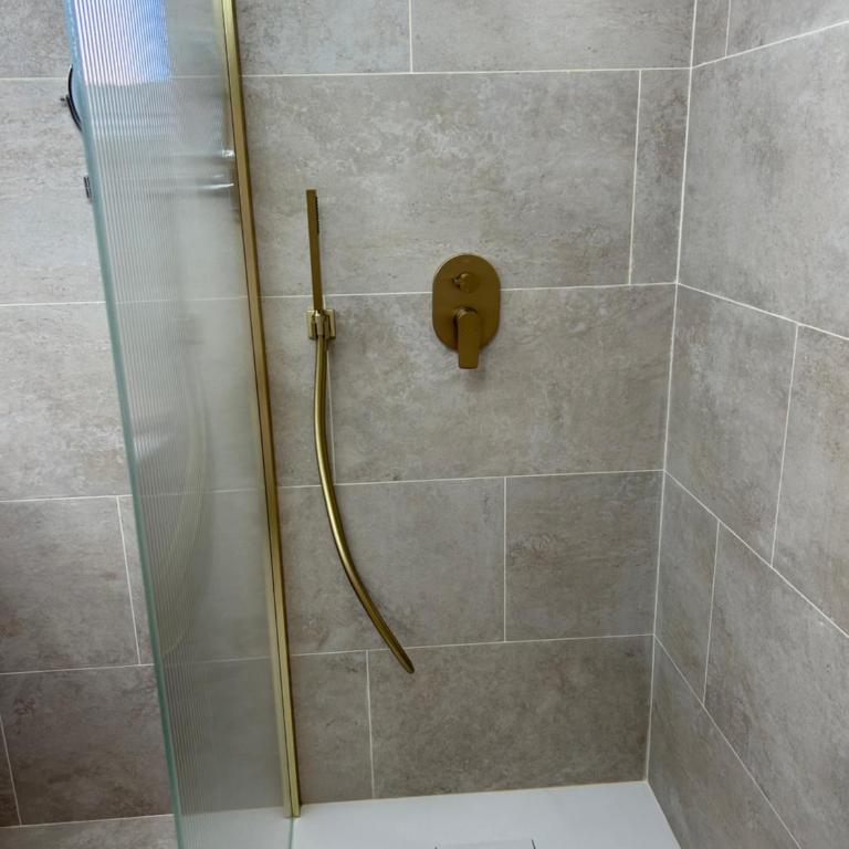 CHARMANT 2 PIECES DANS VILLA INDIVIDUELLE TERRASSES JARDIN - Appartement 1 Chambre - 28