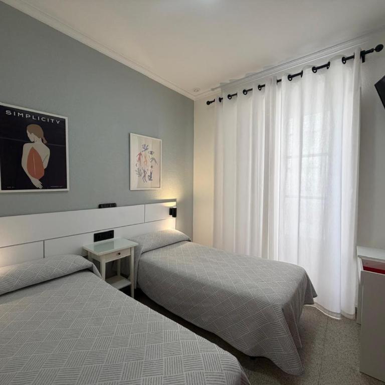 Hostal Bahía - Habitación Doble - 2 camas - 3