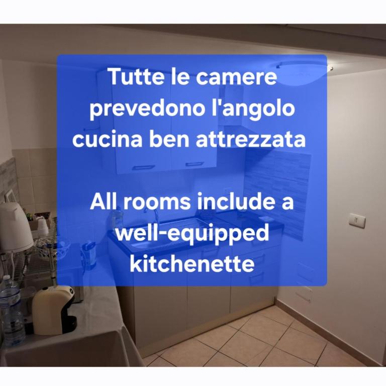 B&B Le Lumìe L' antico Cortile Camere Con Cucina Privata With Private Kitchen - Camera Familiare con Bagno Privato - 18