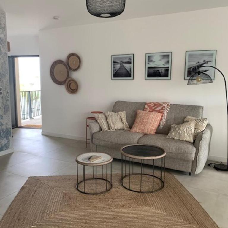 Superb flat with a lovely view of the mountains - Two-Bedroom Apartment - 16
