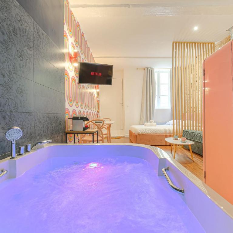 Design et Pop avec balnéo - Appartement - 10
