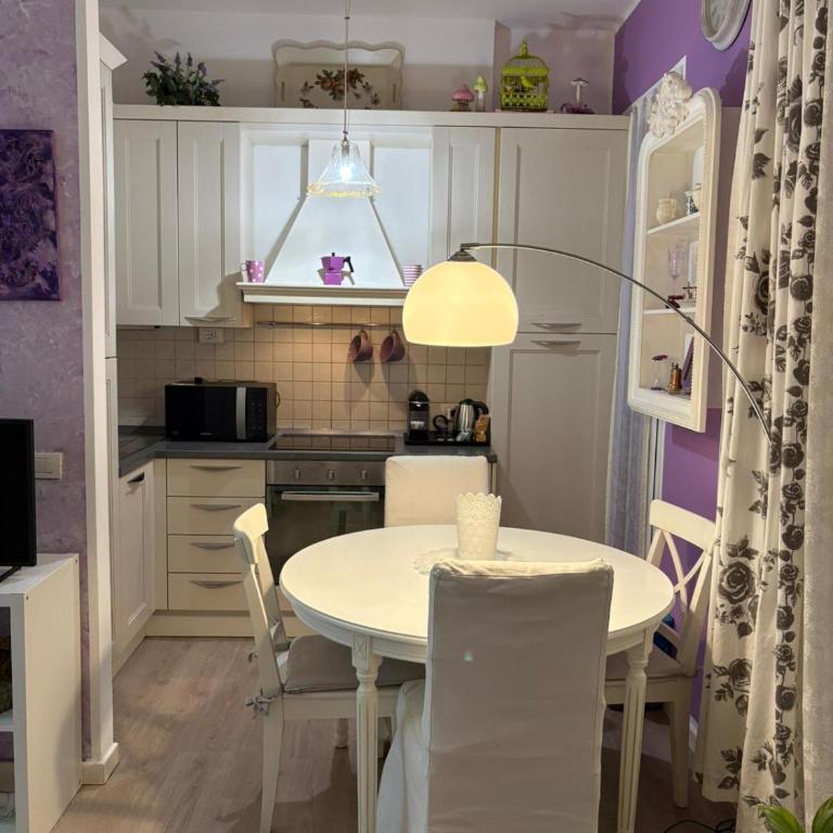 Lillà Home - Appartamento con 2 Camere da Letto - 33