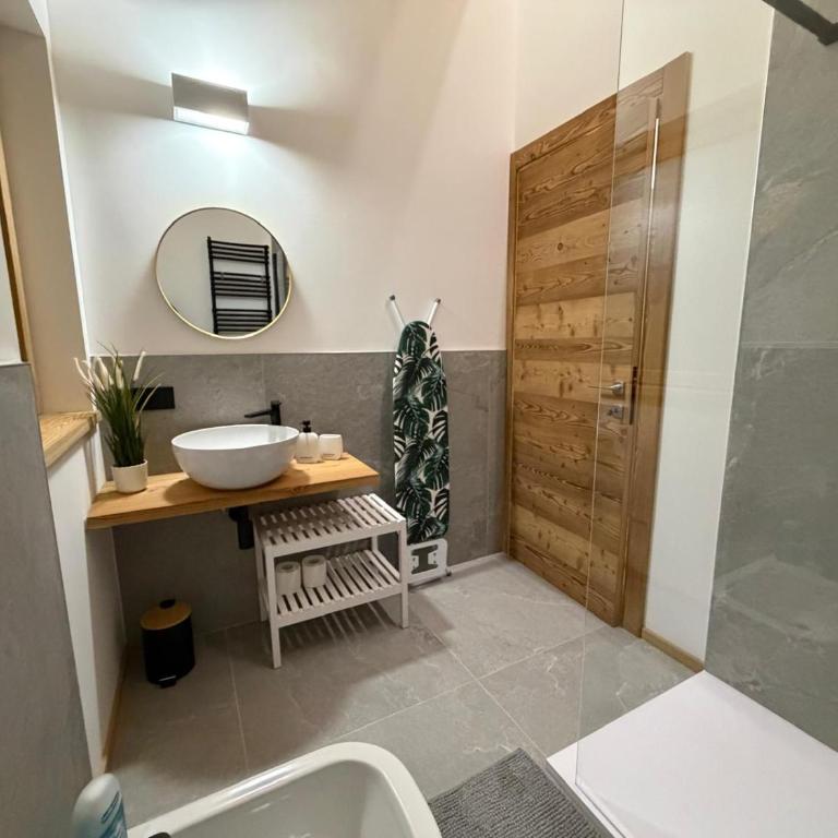 Maison Ginclo' - Appartamento con 2 Camere da Letto e Balcone - 36