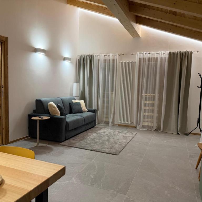 Maison Ginclo' - Appartamento con 2 Camere da Letto e Balcone - 12
