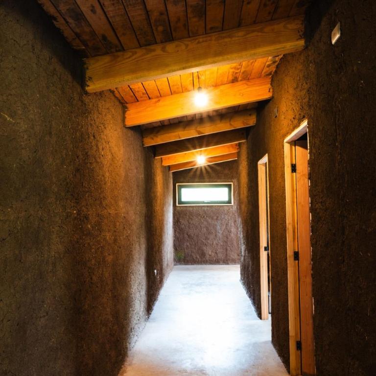 Amplia y comoda casa en el Monte - Three-Bedroom House - 4