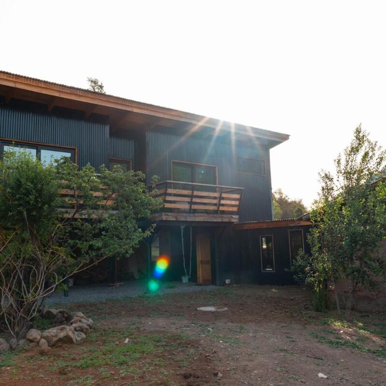 Amplia y comoda casa en el Monte - Three-Bedroom House - 7