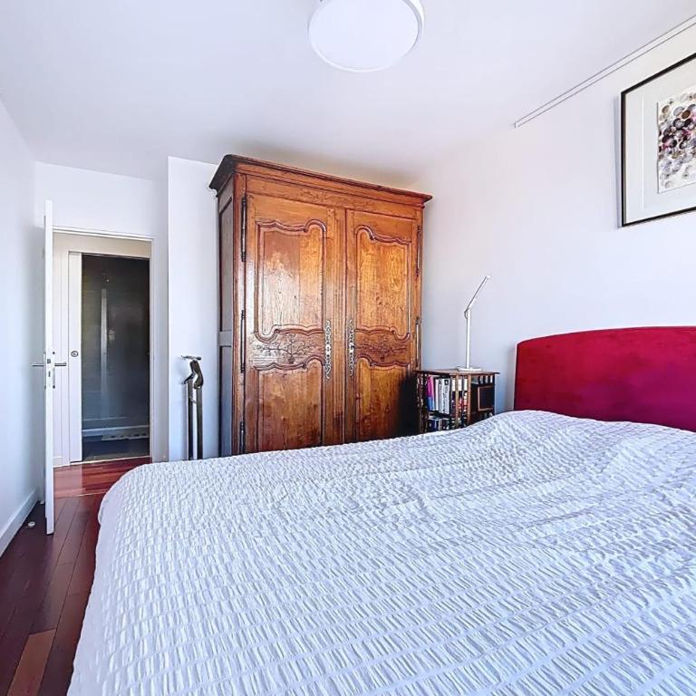 Appartement avec balcon vue Tour Eiffel - Appartement - 11