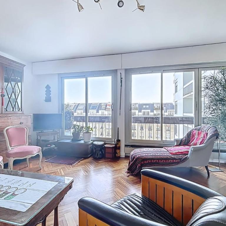 Appartement avec balcon vue Tour Eiffel - Appartement - 15