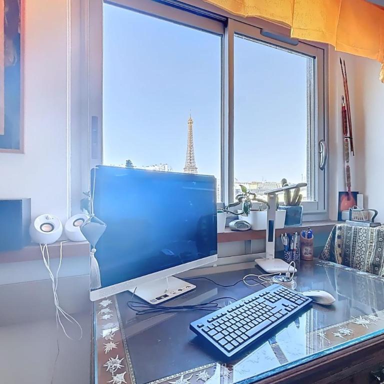 Appartement avec balcon vue Tour Eiffel - Appartement - 17