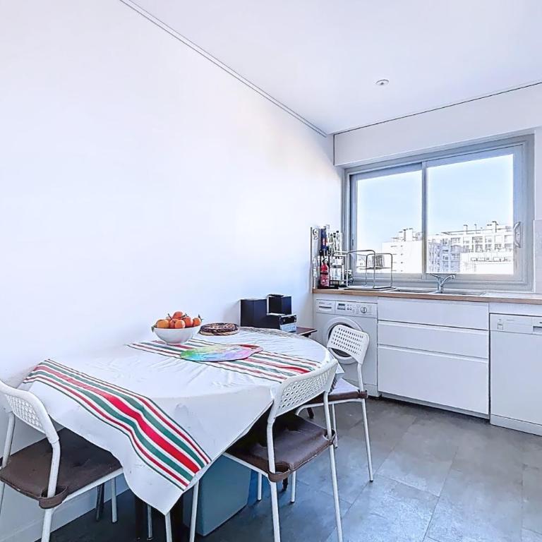 Appartement avec balcon vue Tour Eiffel - Appartement - 8