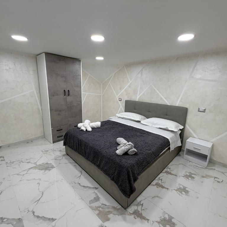 Re Ladislao Apartment - Appartamento con 2 Camere da Letto - 5