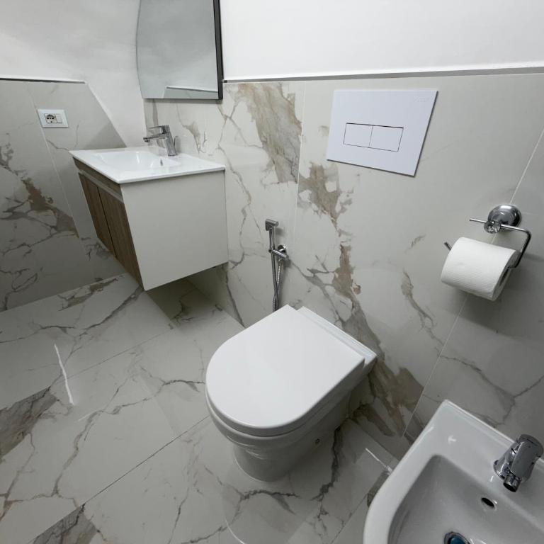 Re Ladislao Apartment - Appartamento con 2 Camere da Letto - 6
