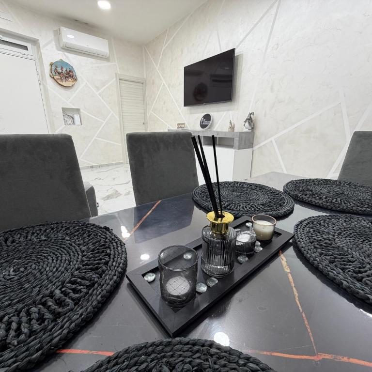 Re Ladislao Apartment - Appartamento con 2 Camere da Letto - 9