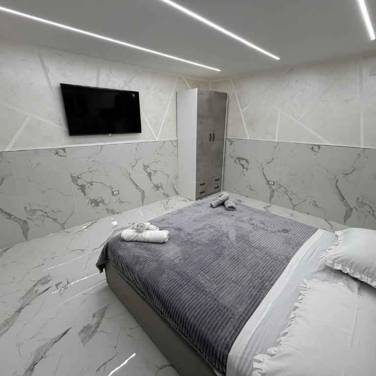 Re Ladislao Apartment - Appartamento con 2 Camere da Letto - 17