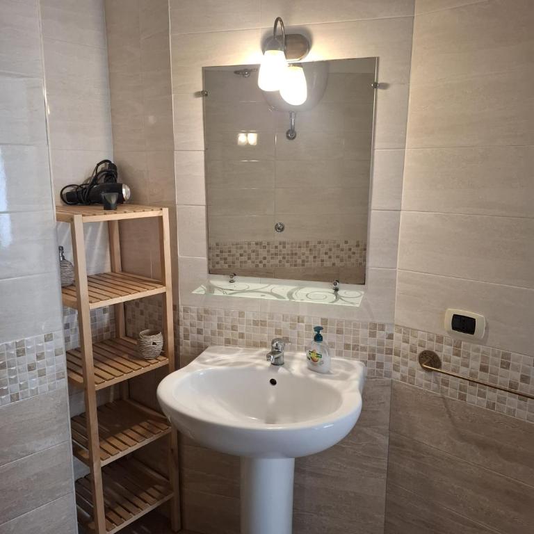 Toledo Comfort Apartment in Napoli - Three-Bedroom Superior Apartment - 6