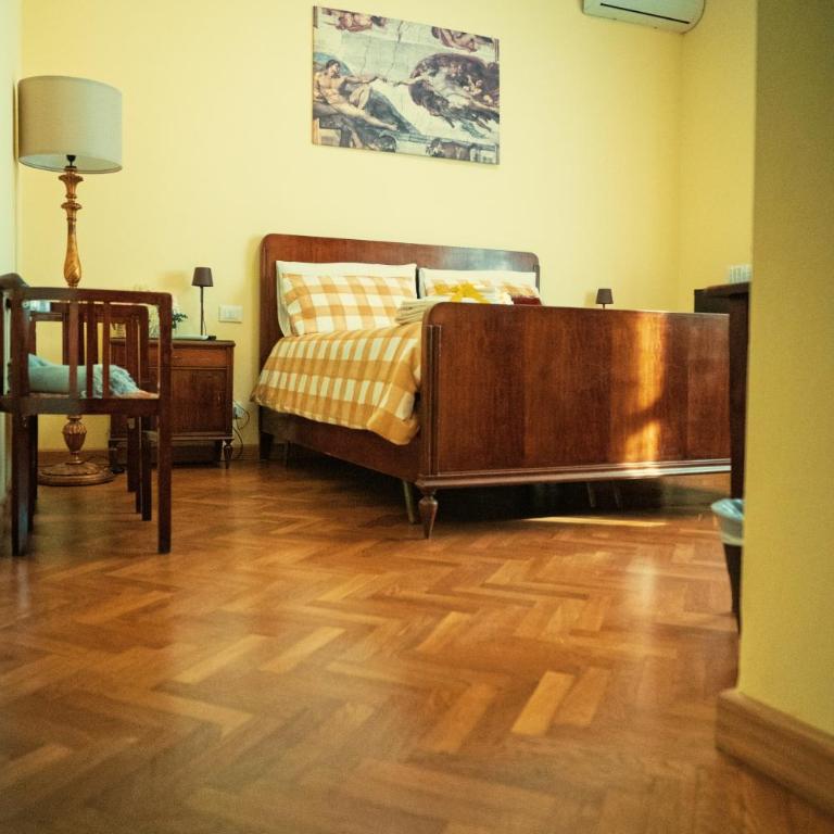 Lucy's House, elegante alloggio rustico con tutti i comfort moderni a Pisa - Ampia Camera Matrimoniale - 16