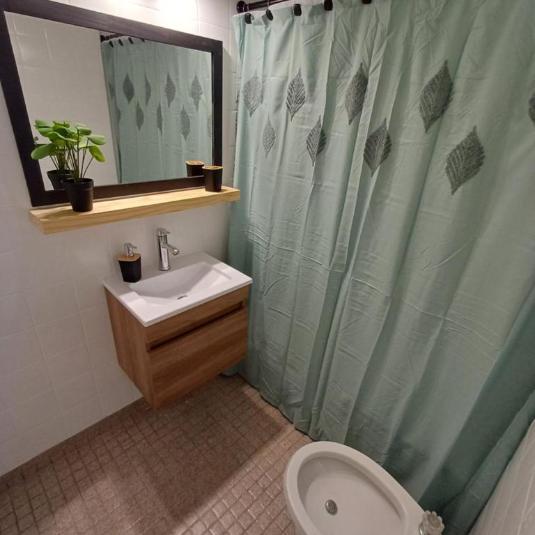 Calma Urbana - Luminoso 2 ambientes reciclado con balcón Excelente ubicacion - Apartamento de 1 dormitorio - 20