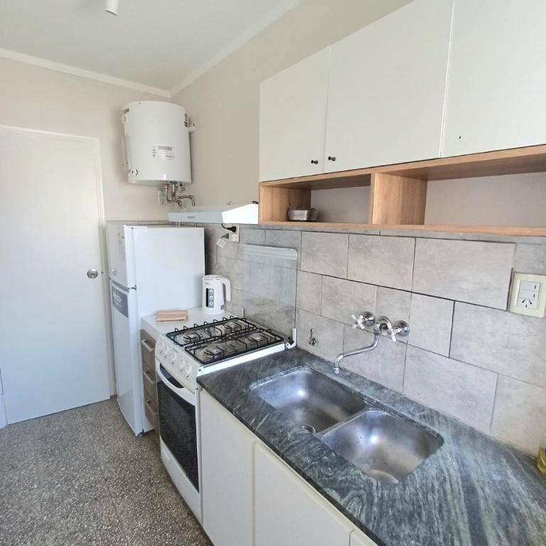 Calma Urbana - Luminoso 2 ambientes reciclado con balcón Excelente ubicacion - Apartamento de 1 dormitorio - 27