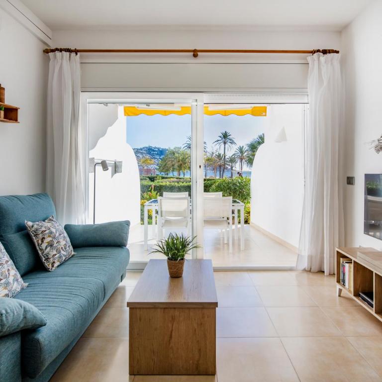 Apartamento a pie de playa, climatizado y parking - Apartamento con vistas al mar - 3