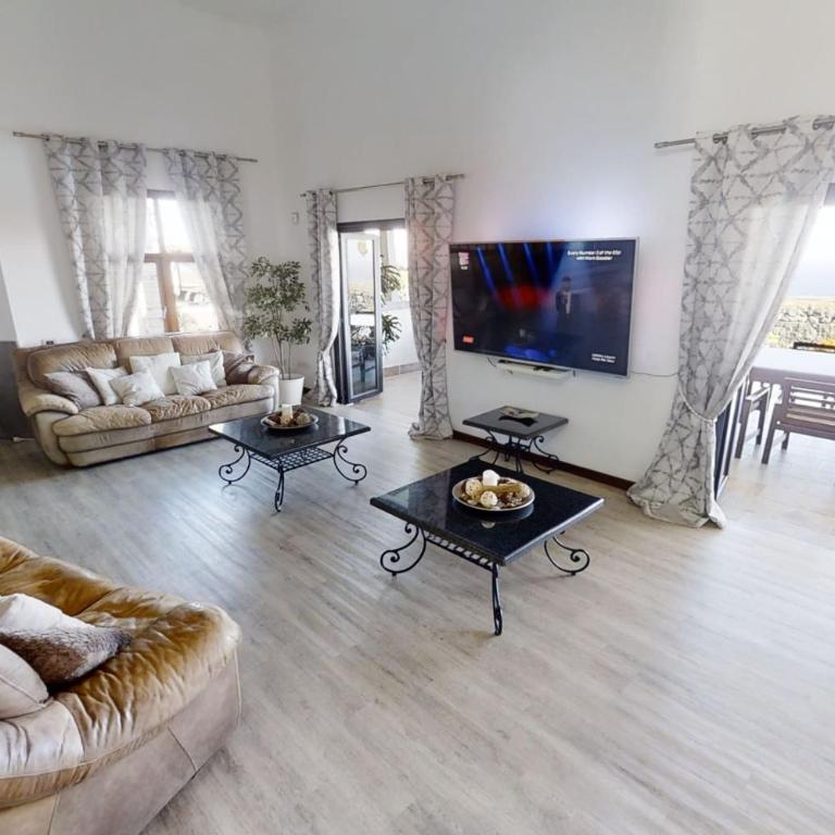 Exclusive SUPER-VILLA 12 bed,11 bath with Amazing Facilities, Sea and Mountain Views - Villa Deluxe - 30